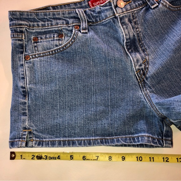 Vintage Levi’s SuperLow Stretch Denim Shorts (13 Junior) - Picture 11 of 15